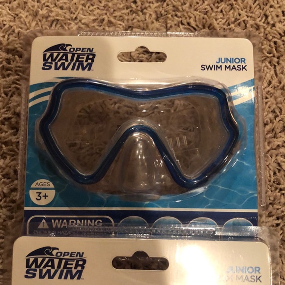 ❤️ New In Box Open Water Swim Junior Swim Mask - Picture 2 of 3